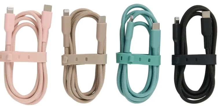 Latauskaapeli USB-C- Lightning