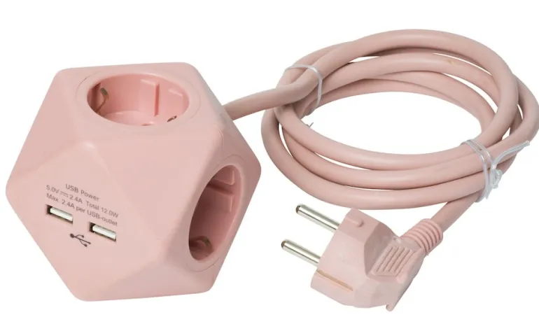 4-osainen jatkojohto sisäkäyttöön